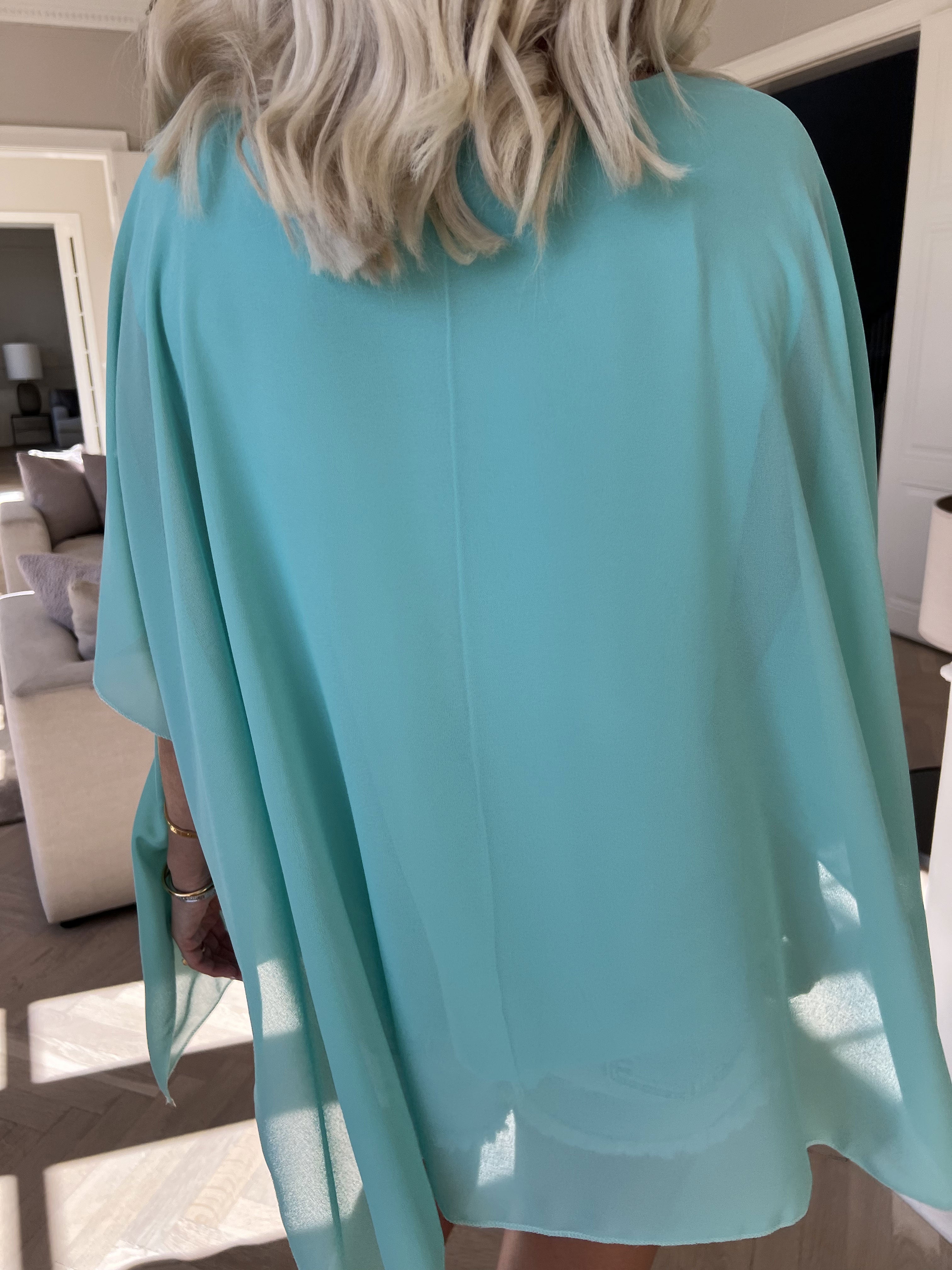 Mirabella Plain Shirt - Sød tunika med løst chiffonlag